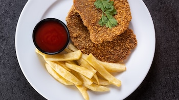 Receta de cachopo de pollo, una forma fácil y riquísima de darle vida al clásico filete empanado
