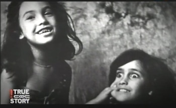 Ernestina Pais y su hermana,