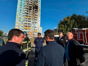 Alrededor de una docena de