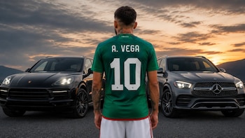 Alexis Vega presume su pasión por los lujosos autos: esto es lo que cuesta cada coche deportivo que posee