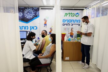 La administración de tres dosis