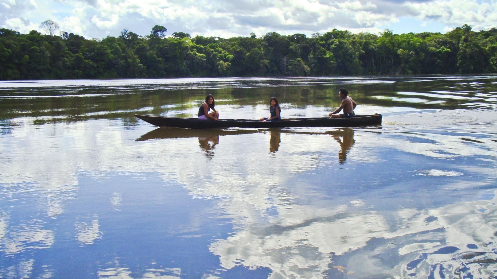 Vaupés supera a los destinos tradicionales y lidera el auge del turismo internacional en Colombia