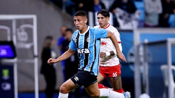 Gremio apartó del plantel profesional al colombiano Miguel Monsalve: esto dijo su padre a la prensa brasilera