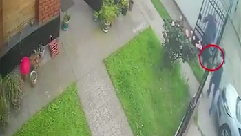 Video: un sindicalista sufrió un brutal ataque a tiros cuando salía de su casa en Bahía Blanca