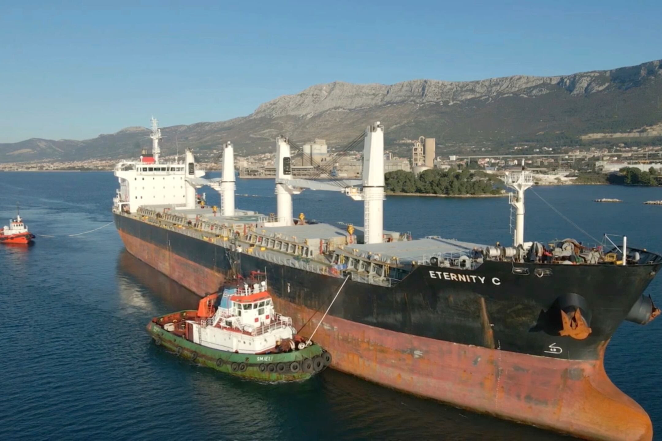 Tras el ataque en el mar Rojo, cinco tripulantes del Eternity fueron rescatados (AP/ARCHIVO)