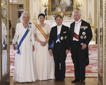 Masako de Japón en el Palacio de Buckingham (Grosby)