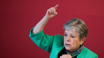 Alicia Bárcena comparecerá hoy lunes