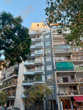 Conflicto entre vecinos de Barrio Norte por la construcción sobre la terraza de un edificio