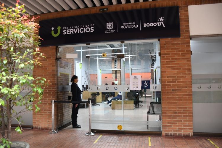 Para legalizar un vehículo, el trámite debe realizarse personalmente en una de las 19 sedes de la Ventanilla única de Servicios de Movilidad de Bogotá - crédito Ventanilla Única de Servicios
