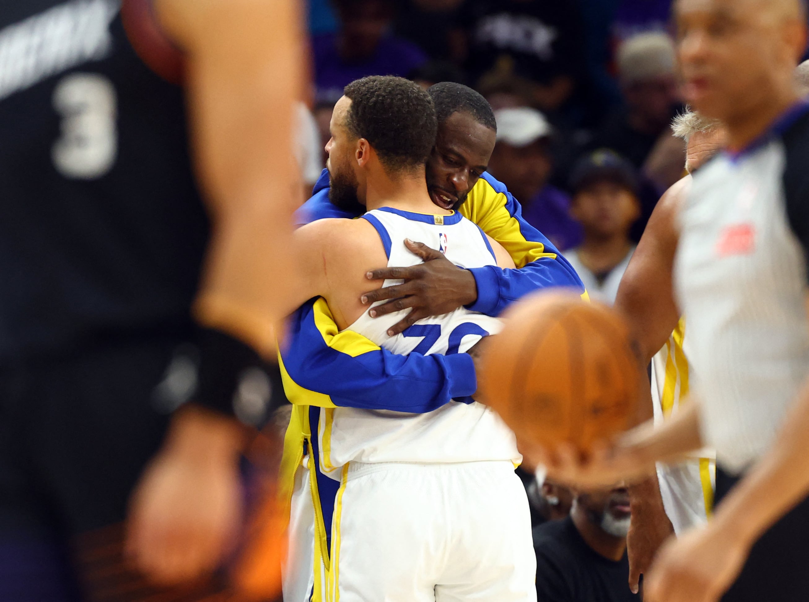 A los 38 años, Stephen Curry afronta el último año de su contrato con Golden State Warriors con un salario cercano a USD 63 millones (Mark J. Rebilas-Imagn Images)
