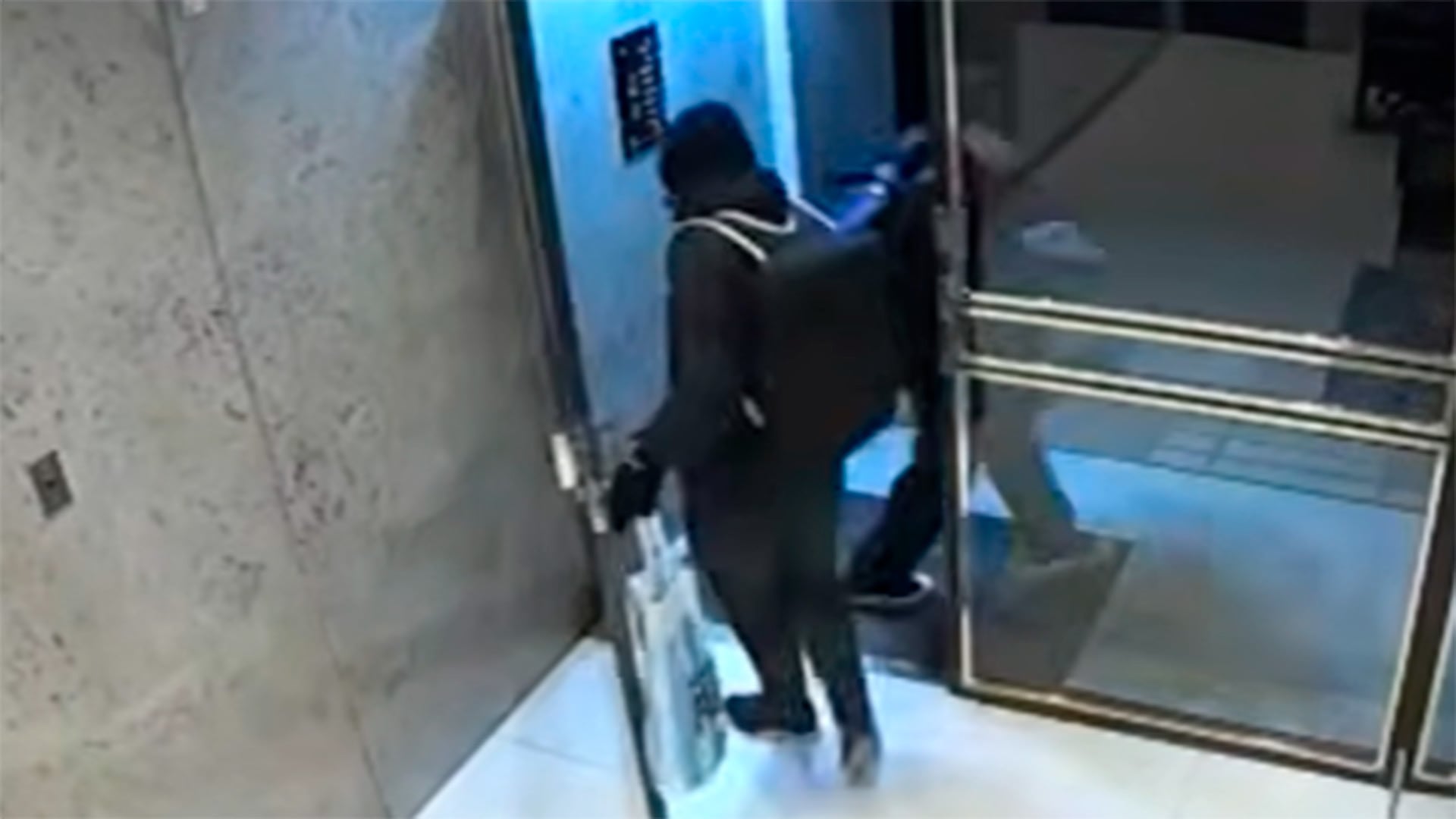 Los ladrones se llevaron la caja fuerte de la periodista