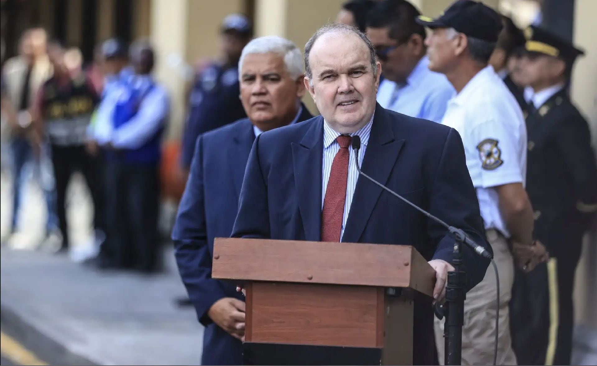 El líder de Renovación Popular, Rafael López Aliaga, nació en 1961 y ha marcado la política peruana con posturas conservadoras. (Andina)