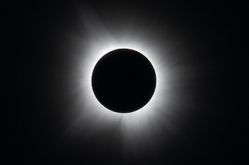 Eclipse solar total: el operativo de la NASA para descifrar los misterios del Sol