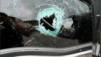 Dispararon contra la directora de