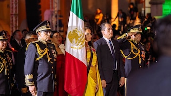 Entre fuegos artificiales y fosas clandestinas: Guanajuato nombró a las madres buscadoras en el Grito de Independencia