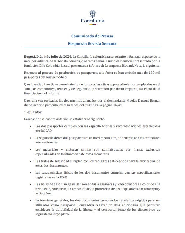 La Cancillería remarcó que las tintas de seguridad utilizadas en el pasaporte cumplen los requisitos establecidos internacionalmente y que las características físicas de los documentos se ajustan a las especificaciones técnicas de la Oaci - crédito Prensa Cancillería