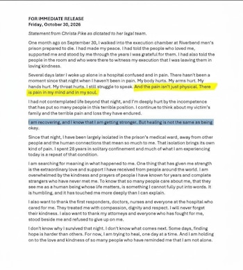 Documento de texto en inglés con fecha de octubre de 2026 que incluye fragmentos resaltados en amarillo y azul sobre fondo blanco
