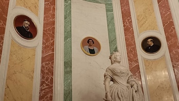 Clara Campoamor entra en la