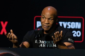 Mike Tyson llegó a recaudar más de 400 millones de dólares a lo largo de su carrera (REUTERS/David 'Dee' Delgado/Archivo)