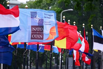 Zelensky llegó a La Haya