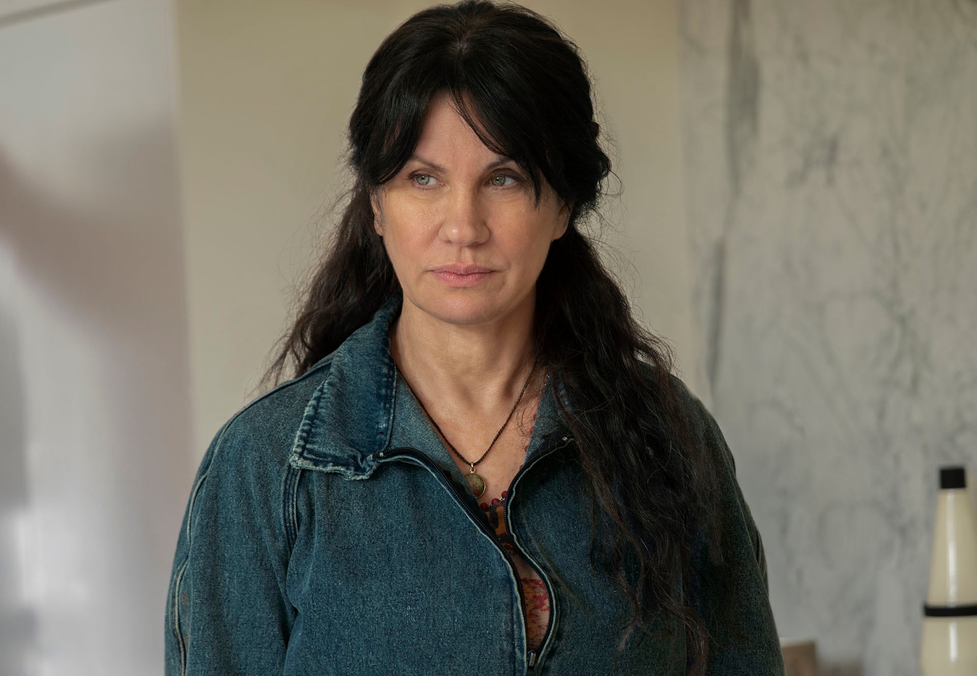 Nancy Duplaa como La Manca en El Tiempo de las Moscas. (Crédito: Cleo Bouza / Netflix ©️2025)