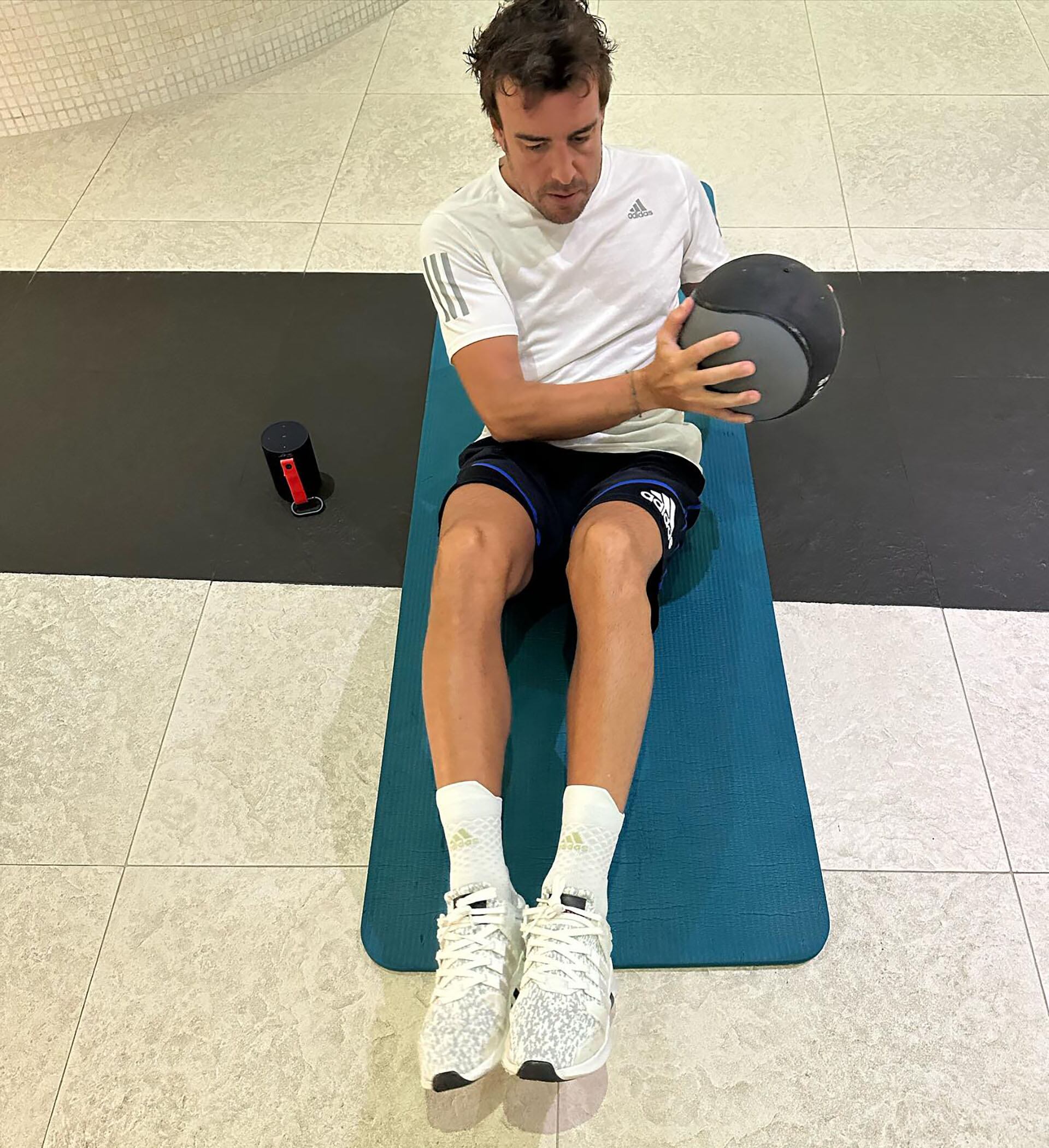 El entrenamiento de Fernando Alonso se apoya en la resistencia y la recuperación (Instagram / @fernandoalo_oficial)