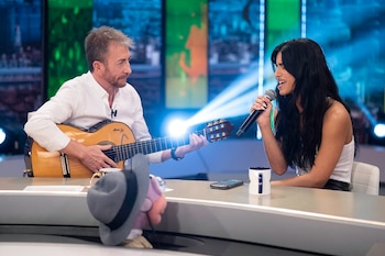 Contó que en Los Ángeles tomó clases de guitarra y piano para ampliar sus recursos musicales