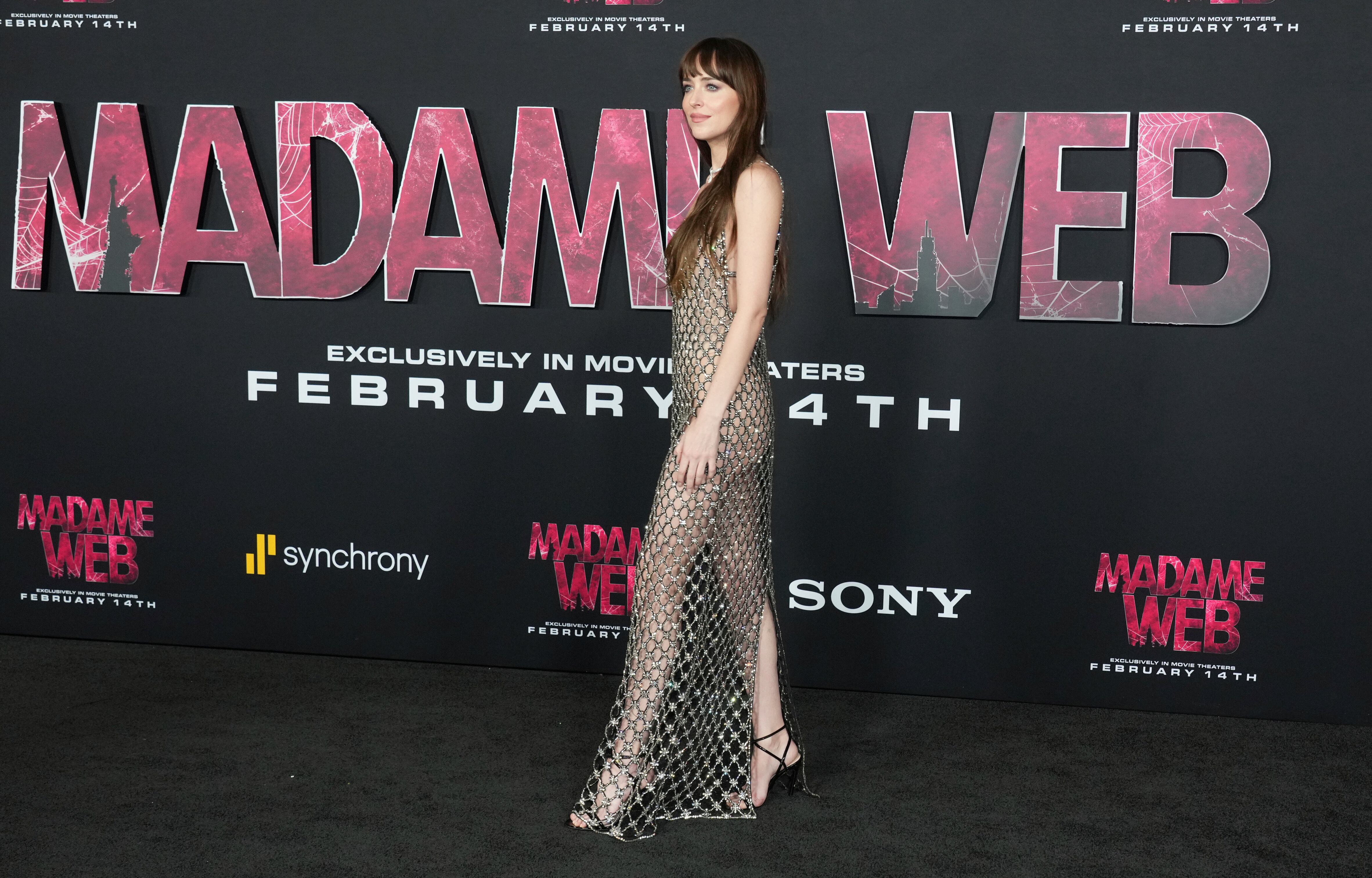Dakota Johnson no teme mostrar su cuerpo en eventos públicos (Foto Jordan Strauss/Invision/AP)