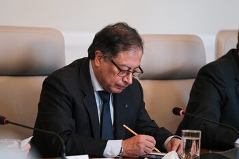 Según Benedetti, la consulta planteada