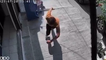 El sujeto huyó del lugar