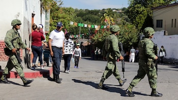 Hallan seis bolsas con restos