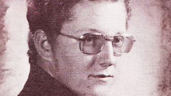 El vecino ejemplar que ocultaba un infierno: rituales satánicos, asesinatos invisibles y el héroe que frenó doce años de horror