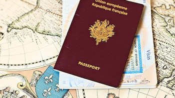 Los cuatro marroquís y el turco que perdieron la nacionalidad francesa tras ser condenados por terrorismo: así le quita Francia el carnet a los extranjeros nacionalidados