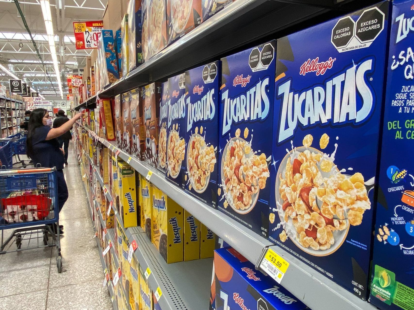 CIUDAD DE MÉXICO, 04FEBRERO2021.- Se incrementa hasta en un 30% el consumo de alimentos ultra procesado, lo que impacta directamente en los altos índices de obesidad y sobrepeso, esto según un el investigador, Joaquín Marrón Ponce del Instituto Nacional de Salud Pública.FOTO: ROGELIO MORALES /CUARTOSCURO.COM