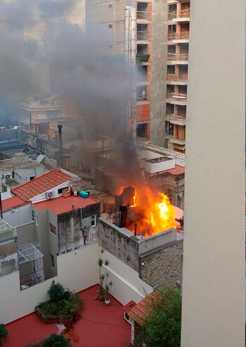 El fuego se originó en