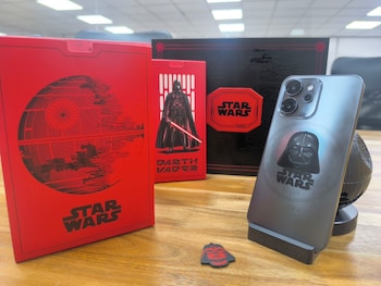 El OPPO Reno14 F Dark