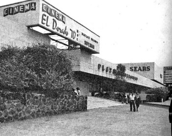 A causa de la construcción