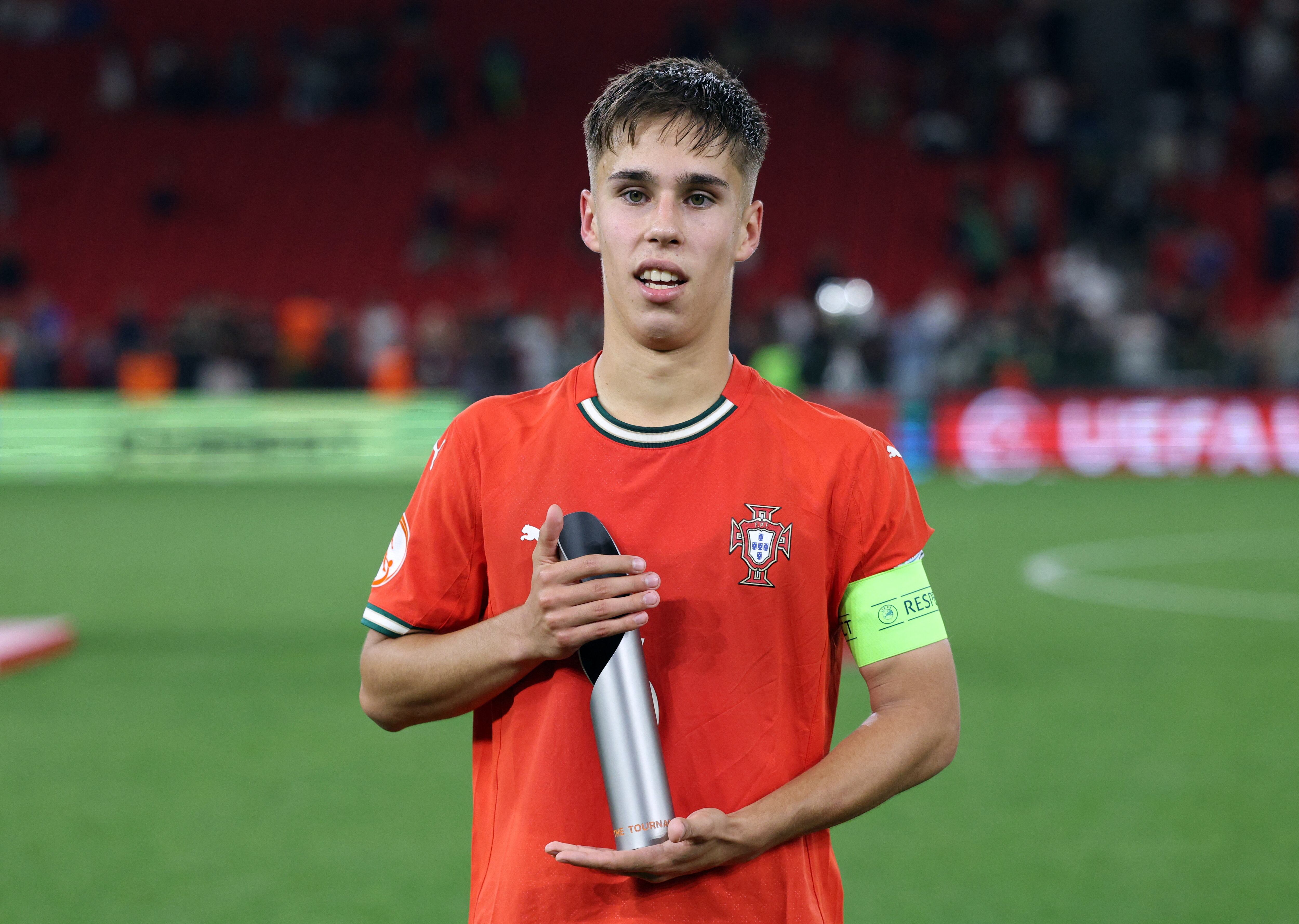 El portugués Quintas fue considerado el mejor futbolista del clasificatorio europeo (REUTERS/Florion Goga)