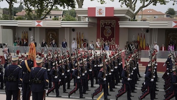 Caballero destaca el "éxito" del Día de las Fuerzas Armadas en Vigo: "La ciudad se volcó en todos los actos"