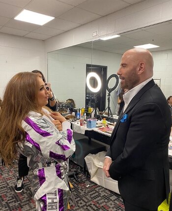 La cantante con el ídolo