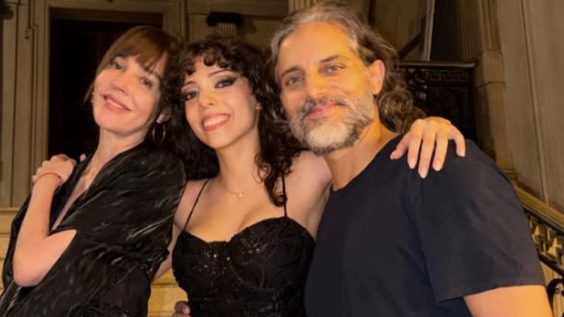 Eloísa, la hija de Paola Krum y Joaquín Furriel, terminó el secundario y mostró imágenes de la graduación (Instagram)