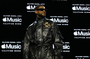 Usher comenzó su carrera musical