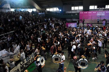 Bombos y trompetas en Ferro