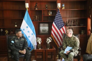 Las Fuerzas Armadas de Honduras