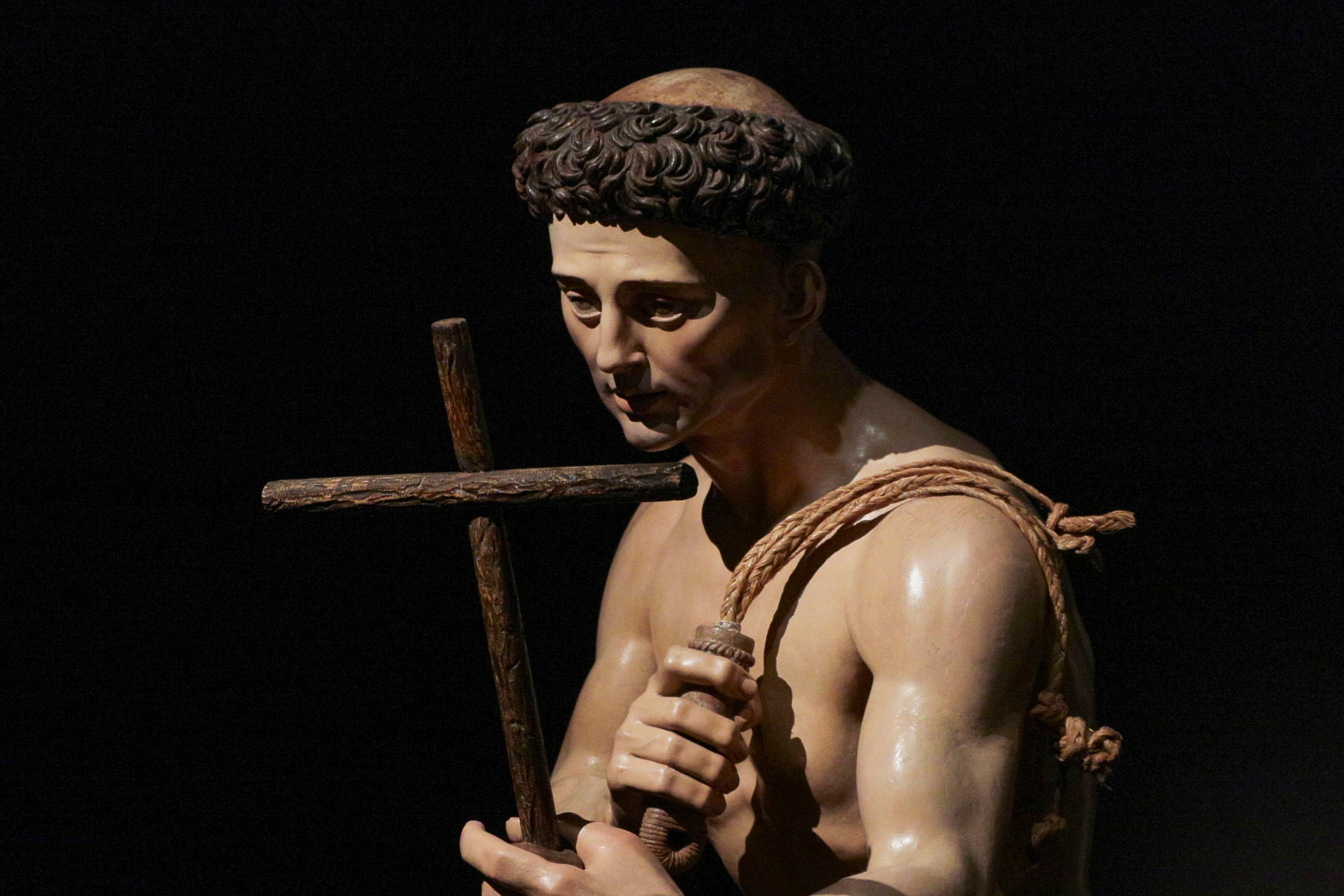 La muestra reúne 65 obras que destacan por el uso del claroscuro, técnica que valió a Zurbarán el apodo de Caravaggio español