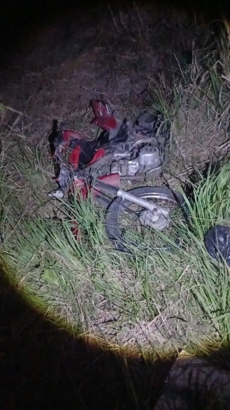 La Honda de 125 centímetros cúbicos quedó completamente destruida