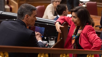 Sánchez vuelve de vacaciones con intención de atajar la crisis de Ceuta un mes después: el Gobierno admite errores y aprueba nuevas leyes migratorias para adaptarse a la normativa de la UE