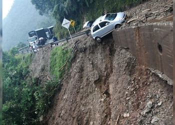 La vía entre Yarumal y