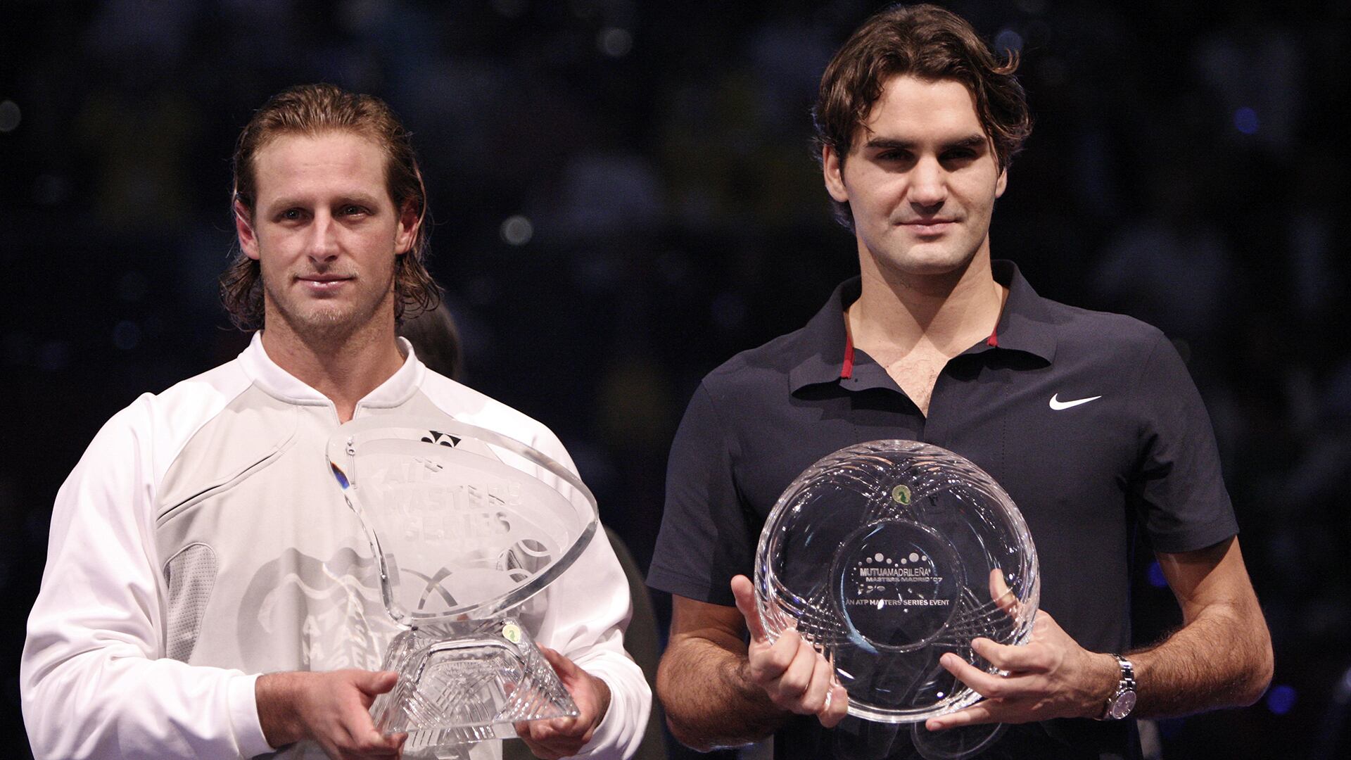 David Nalbandian con el título del Masters 1000 de Madrid tras vencer a Roger Federer en la final