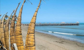 Con raíces ancestrales, Huanchaco selló